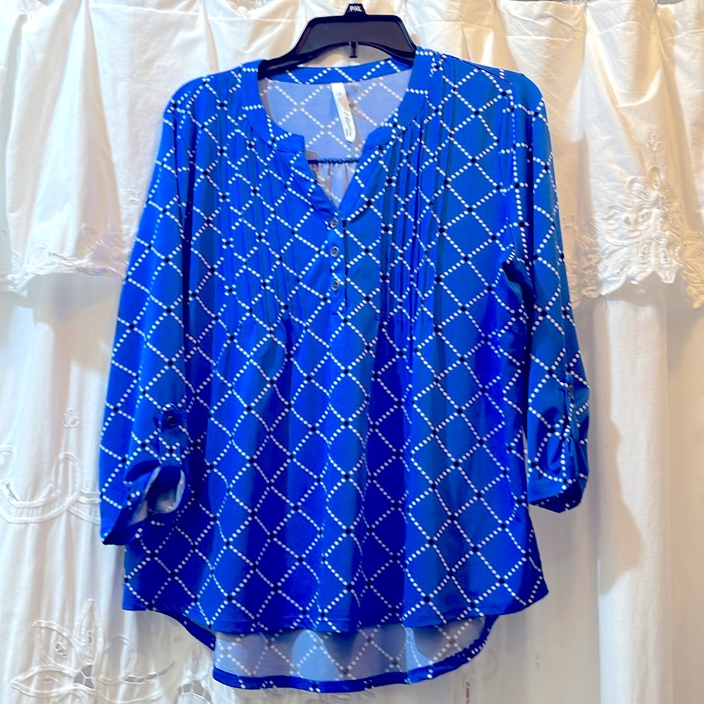 NY Collection , PXL 3/4 length sleeves